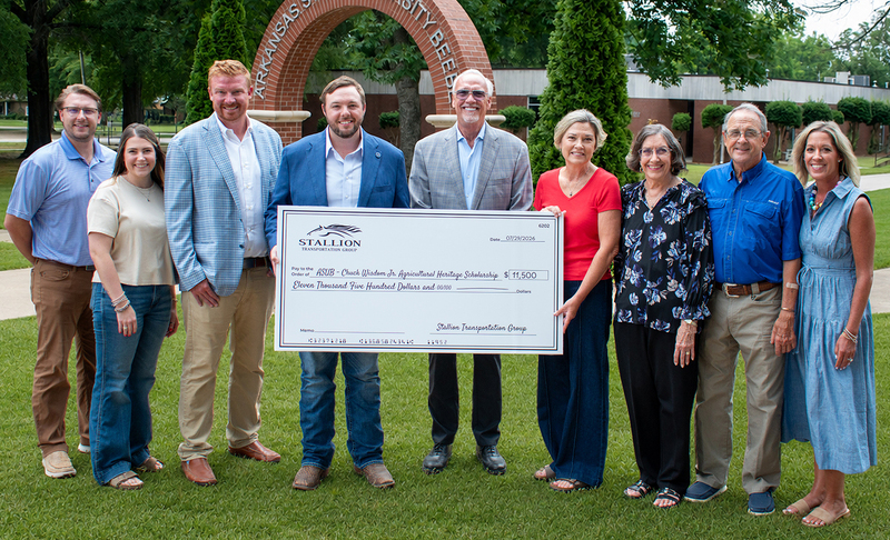 Rice Family Gift Endows Chuck Wisdom Jr. Agricultural Heritage Scholarship 